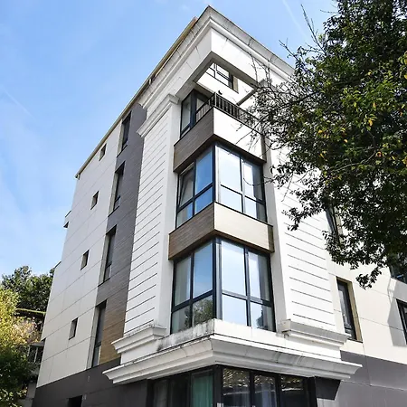 Small Flat - Walk To Station & Cathedral *